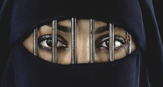 被束缚的阿拉伯女人
