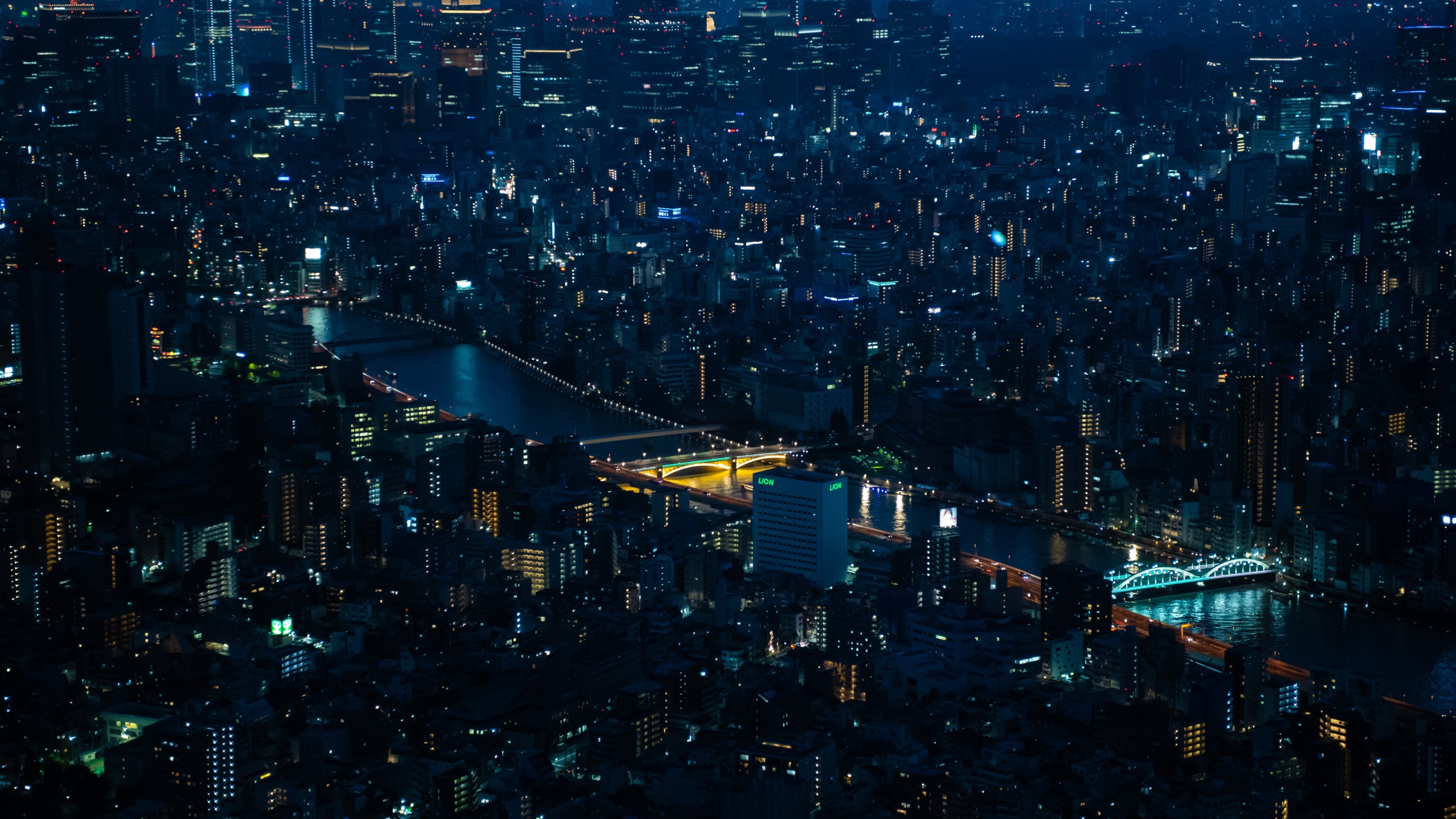 高清航拍夜色美丽的城市夜灯电脑壁纸