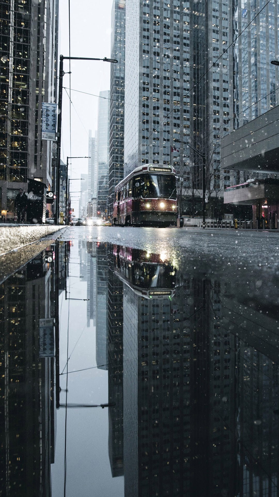 雨后的都市建筑街景唯美摄影手机壁纸