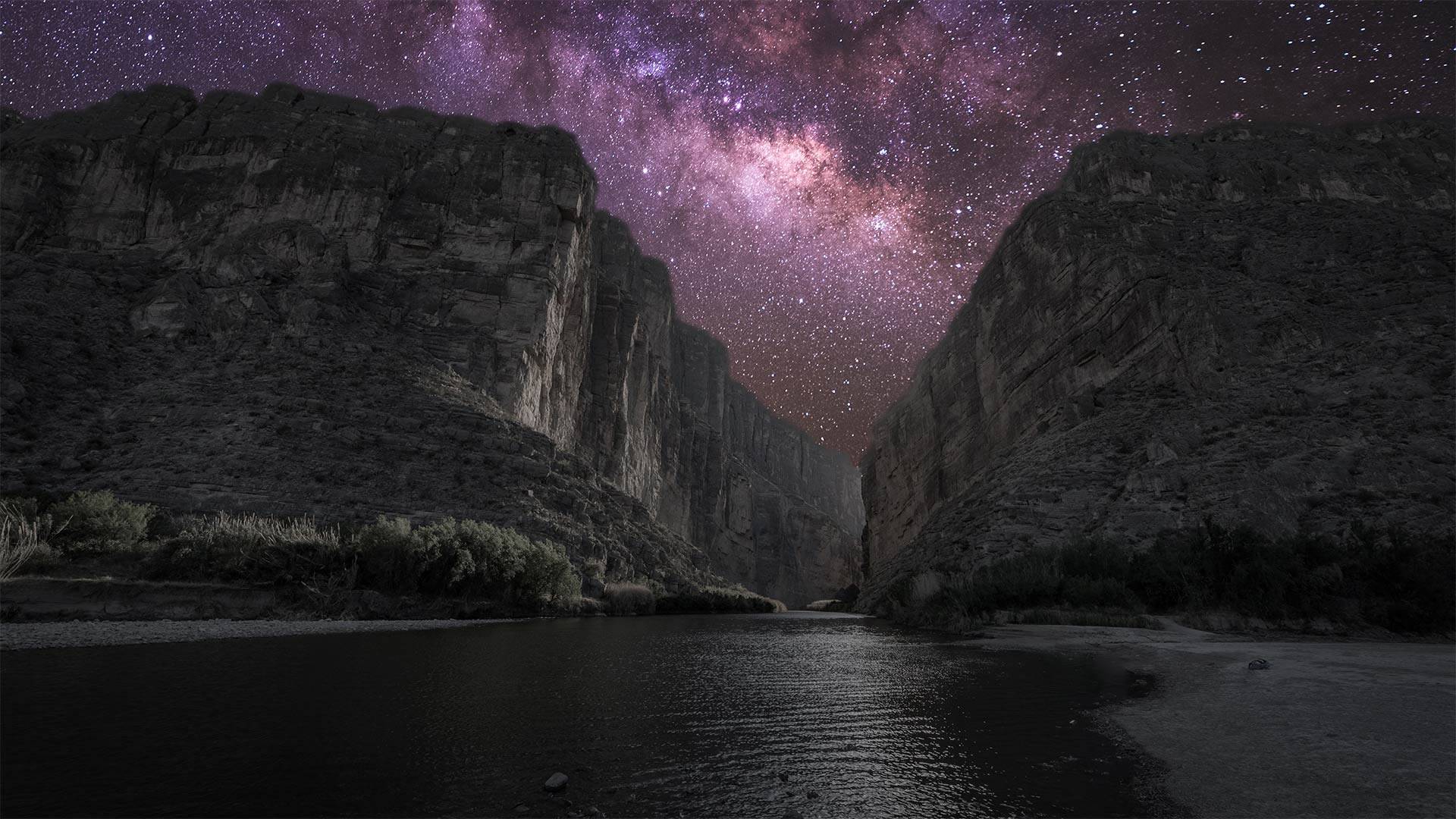 璀璨银河下的圣埃伦娜峡谷唯美景色壁纸图片