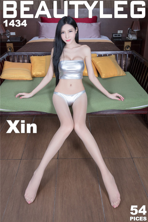 台湾美腿模特Xin穿丝袜泳衣高清写真套图第1张图片