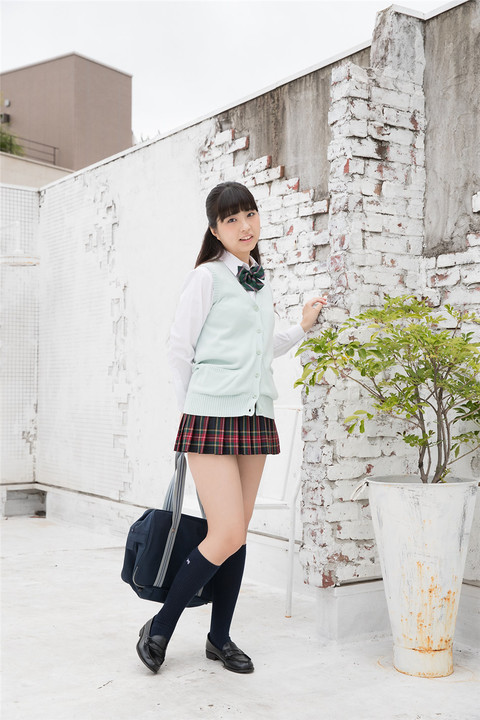 <span style='color:red;'>Minisuka.tv</span> 可爱美女池田なぎさ学生制服户外写真NO.1051