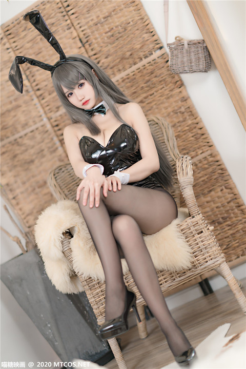 巨乳萝莉麻衣兔女郎情趣装大尺度诱惑私拍第1张图片