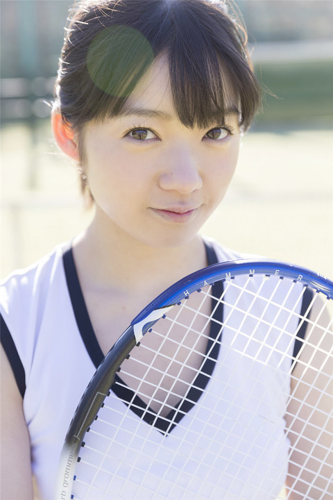可爱甜美的日本女生山岸理子排球场写真图片第6张图片