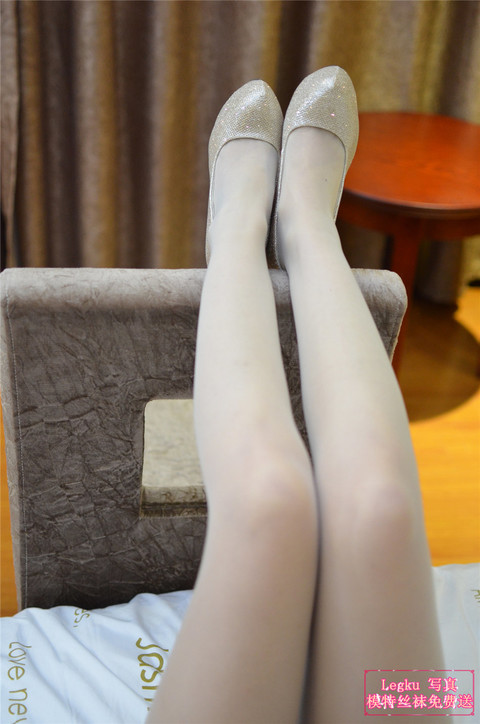 性感美腿丝袜高跟诱惑高清大图