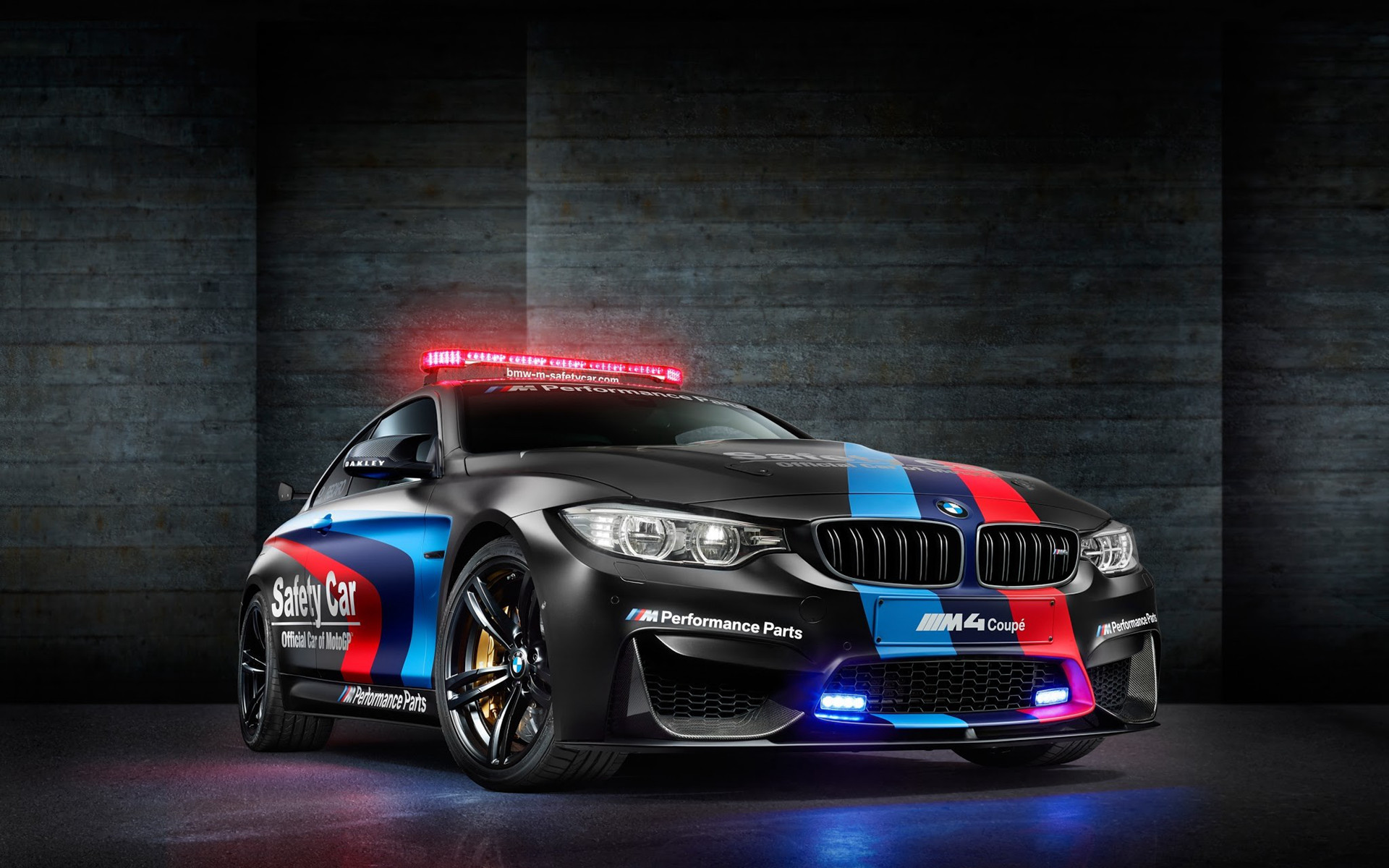黑色宝马<span style='color:red;'>BMW</span>_M4_Coupe警车，跑车系列高清壁纸图片