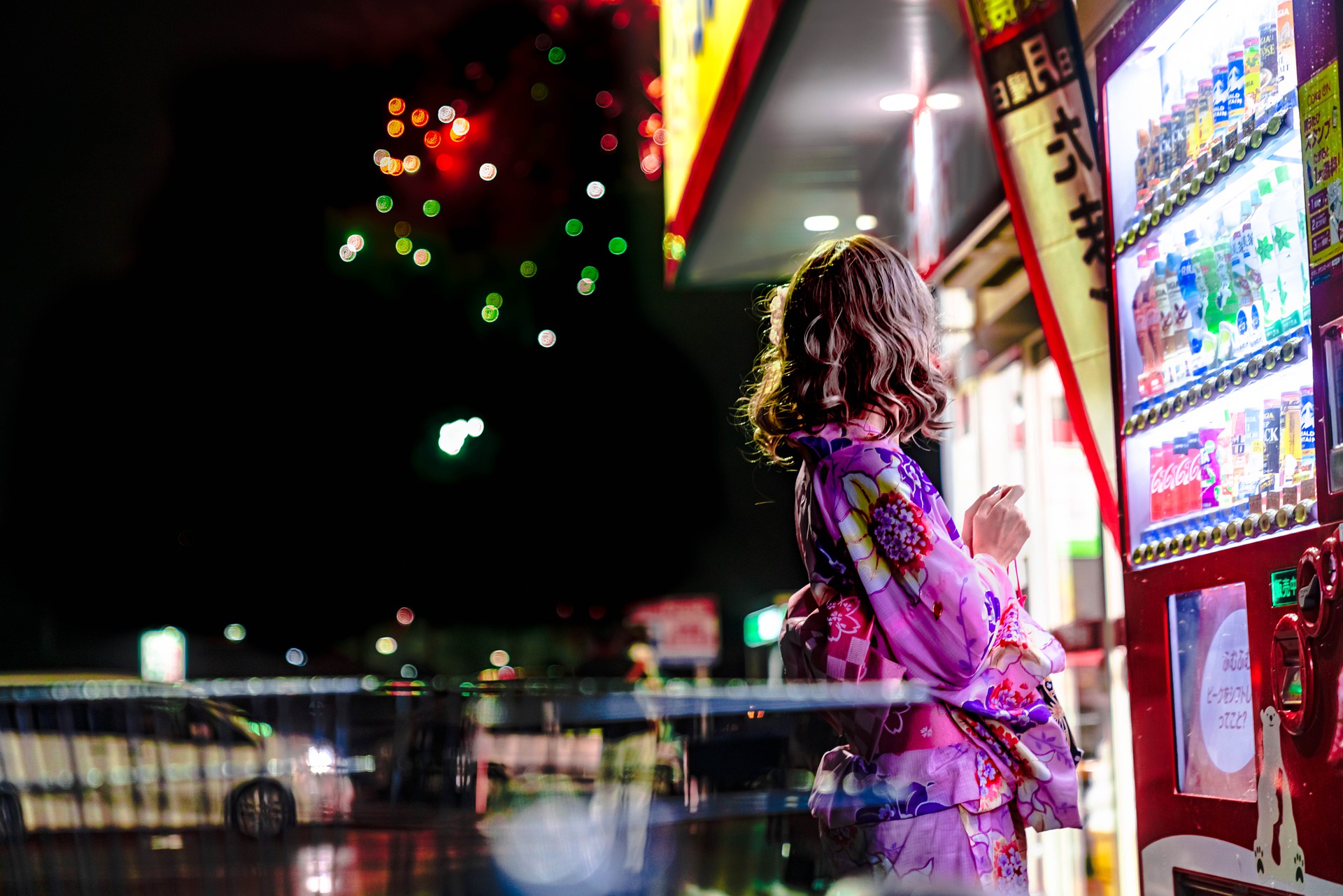 城市灯火，唯美夜景高清桌面壁纸图片 夜色迷人，和服少女，贩卖机