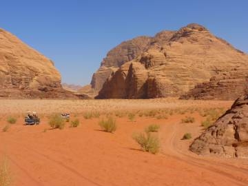 约旦瓦迪拉姆沙漠自然风光优美风景秀丽高清桌面壁纸