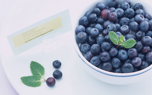 美味可口的蓝莓唯美图片