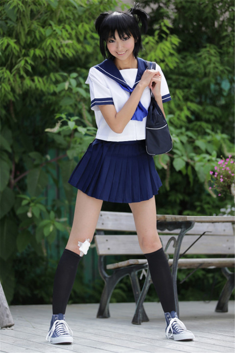 短裙日本学生妹鷹見水名月写真集第1张图片