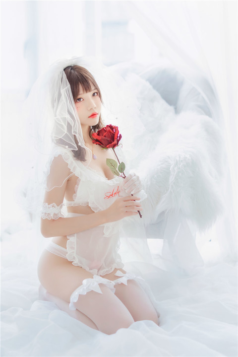 可爱美女桜桃喵白色情趣轻纱人体艺术写真照片第1张图片